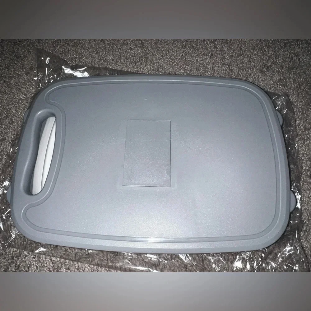 NIB 9-in-1 Collapsible Chopping Board with Colander